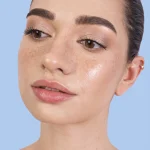 Túlzott faggyútermelés arcon – hogyan szabályozzuk a termelését?