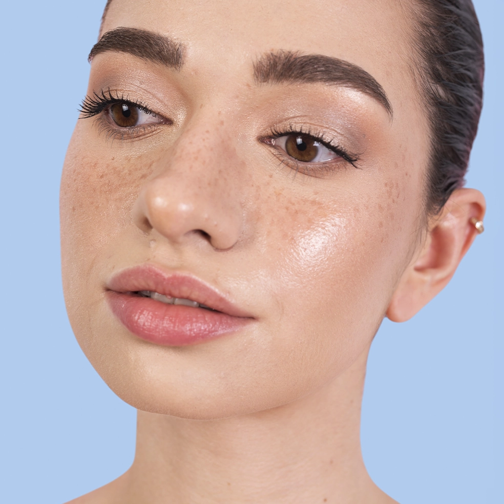 Túlzott faggyútermelés arcon – hogyan szabályozzuk a termelését?