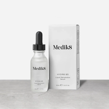 Medik8 - Hydr8 B5 - Szérum Hialuronsavval és Panthenollal - 30ml