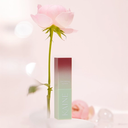 Kaine - Glow Melting Lip Balm - Hidratáló Ajakbalzsam - #Rosy Plum - 3.7g