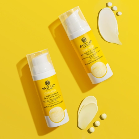 BasicLab - Világosítás és Simítás - Könnyű Állagú, Antioxidáns Hatású C-vitamin Krém - 50ml