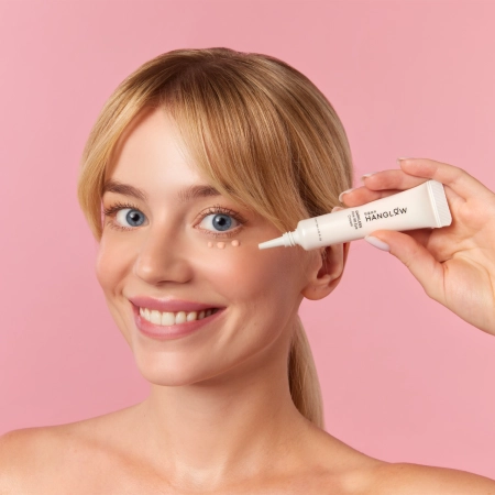 HanGlow - Darkless - Pink BB Eye Cream - Bőrápoló Szemkrém-Korrektor - 15ml