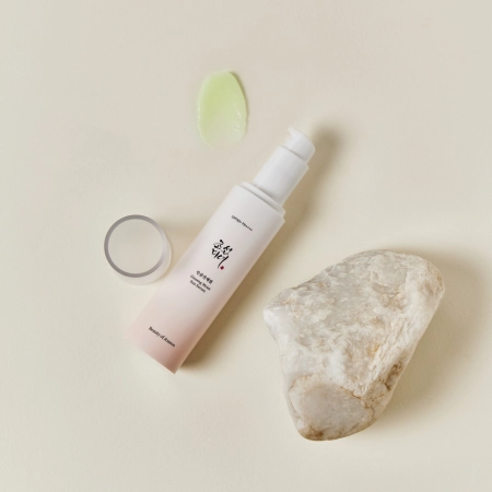 Beauty Of Joseon - Ginseng Moist Sun Serum SPF50+/PA++++ - Ginzeng Fényvédő Szérum - 50ml