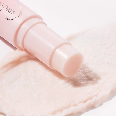 Aperire - Blooming Days Glow Balm - Ragyogtató Balzsam Stiftben - 9,5 g