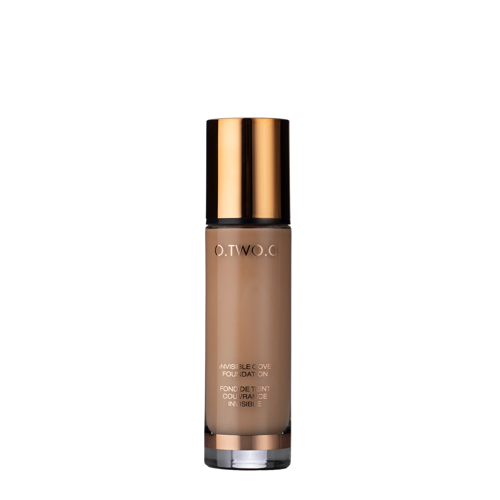 O.TWO.O - Liquid Foundation Fit For Any Color Skin - Könnyű Hidratáló Alapozó - 05 - 30ml